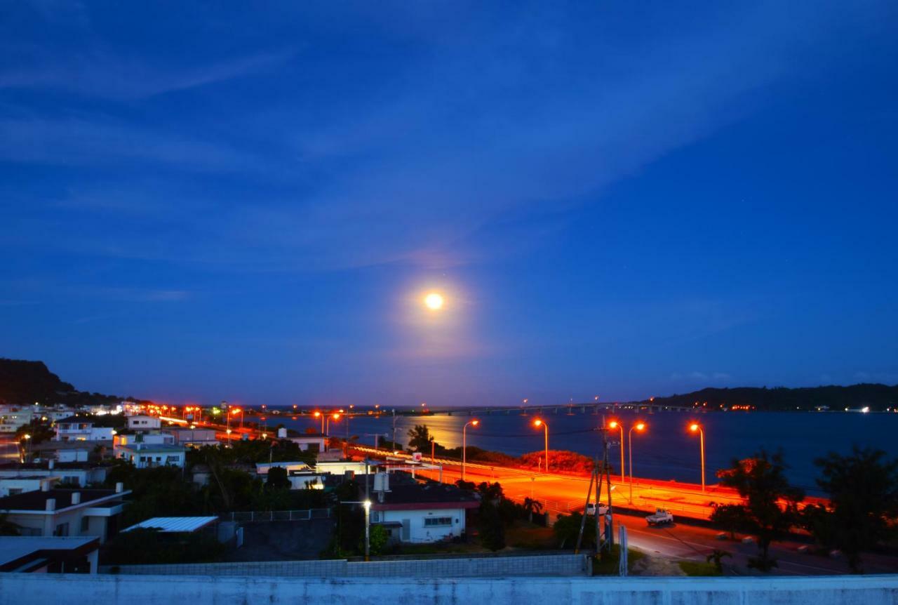 Hotel Henza Uruma Bagian luar foto