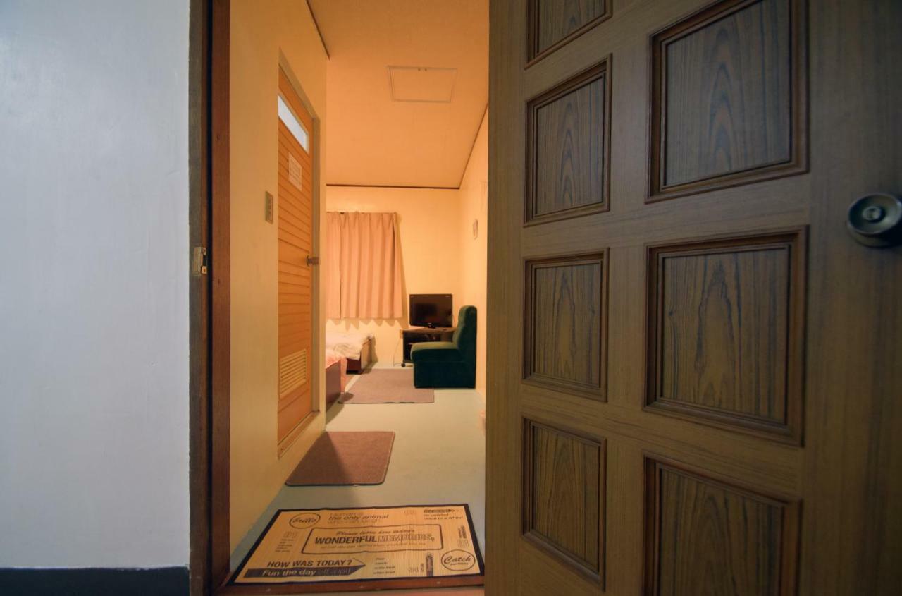 Hotel Henza Uruma Bagian luar foto