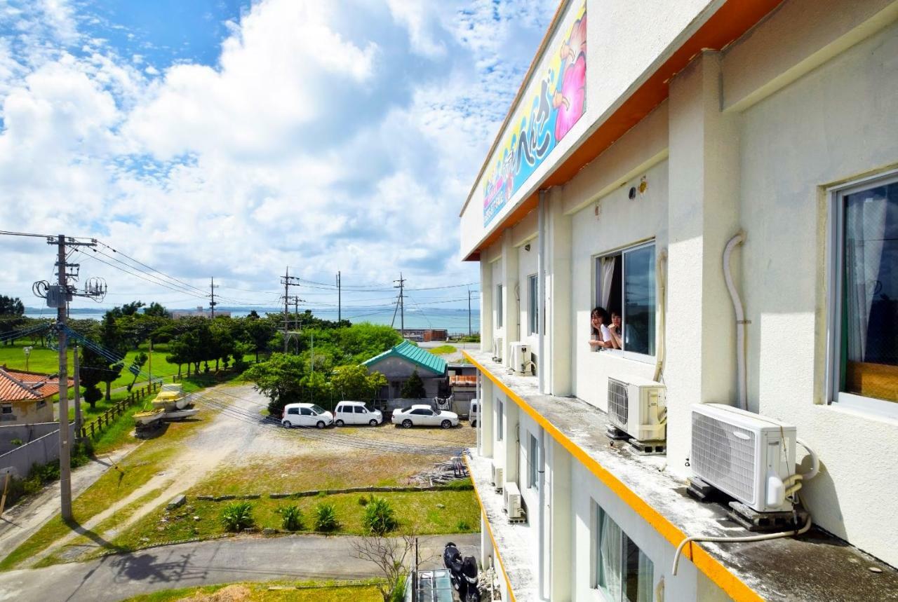 Hotel Henza Uruma Bagian luar foto